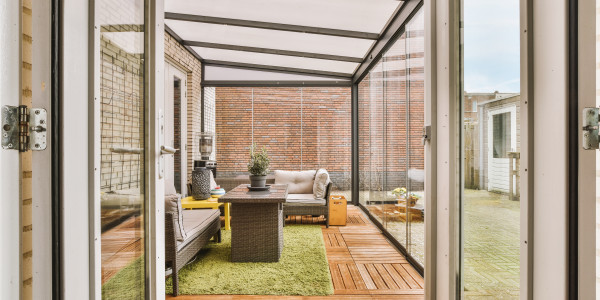 Puertas y Ventanas Insonorizadas de Aluminio / PVC en Mataró · Cortinas de Cristal