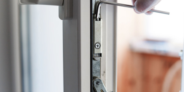 Puertas y Ventanas Seguridad de Aluminio / PVC Mataró · Cerradura de Seguridad