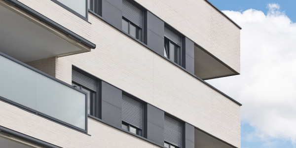 Carpintería Metálica de Aluminio / PVC en Mataró · Aislamiento Térmico y Acústico